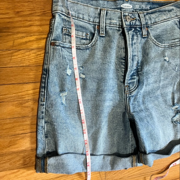 NWT. Old Navy sky high Denim Shorts - Picture 8 of 10